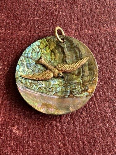 Pendentif nacre - en,