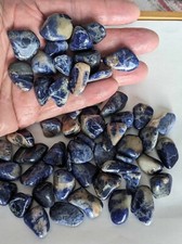 SODALITE, Pierre naturelle bleue roulée en vrac, 1265 carats ( 253 grammes )