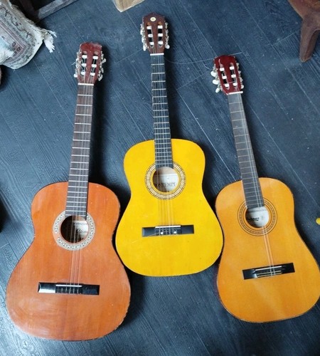 Lot guitares dans leur jus - leur,