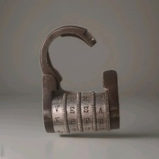 cadenas à Code Inventé Par