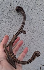 ANCIENNE PATERE / CROCHET PORTE MANTEAUX mural EN FER, h=17 cm