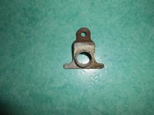 Patte fixation pare moteur