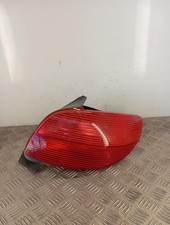 Feu arriere principal droit