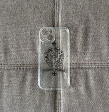 Coque iPhone 15 Chrome Hearts