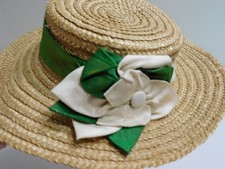 anciens chapeaux en paille