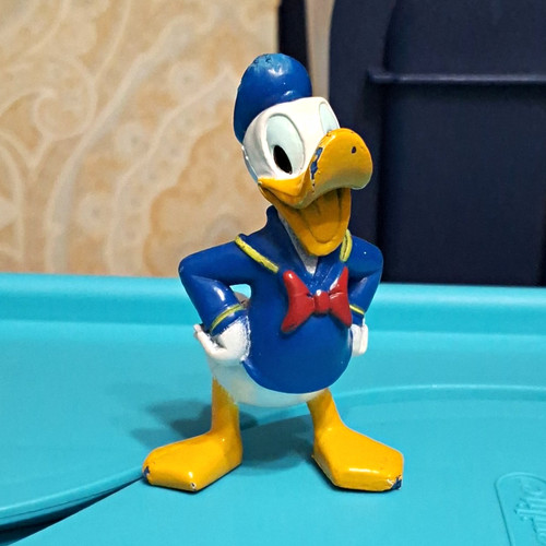 Disney donald duck figurine - donald,