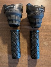 Paire de poignée tournante