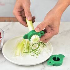 Cuisine Acier Inoxydable Oignon Vert Ressort Légumes Râpeur Portionneuse Cutter