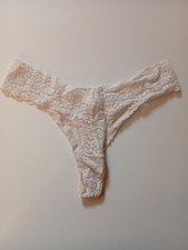 culotte string dentelle femme