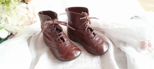 Très jolies bottines - jolies,