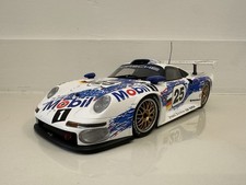 Porsche 911 GT1 (993) #25