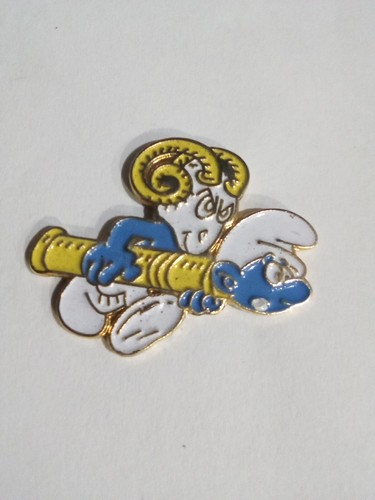 Pin schtroumpfs peyo - pin's,