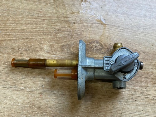 Robinet essence moto suzuki - un,