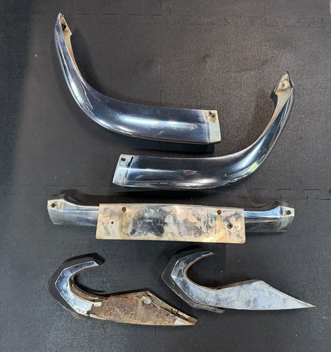 Bmw 2000cs front bumper - 2000cs, /