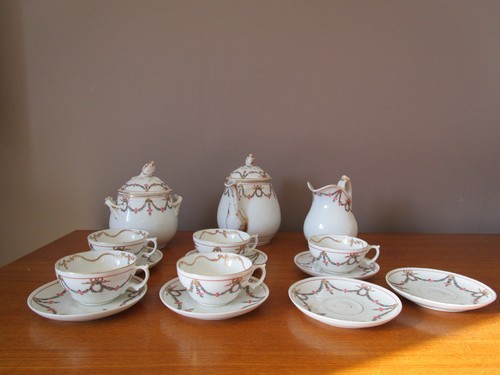 Service thé porcelaine - à,