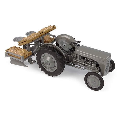 Universal hobbies tracteur - universal,