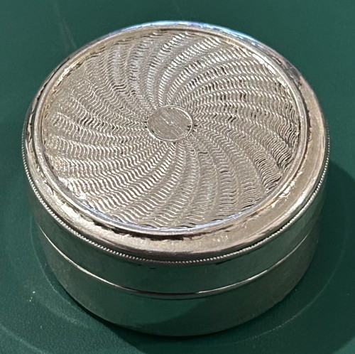 Ancienne petite boite pilulier