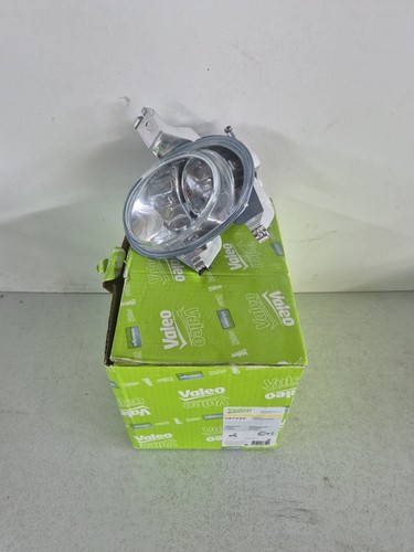 Feu anti brouillard avant - de,