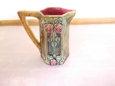 magnifique pichet barbotine