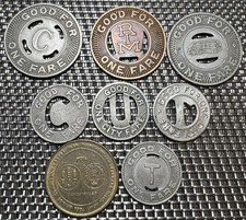 LOT DE 8 JETONS TOKENS