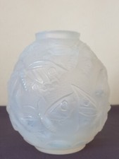 VERLYS, very nice opalescent pressed molded glass vase, model Les Papillons