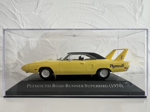 Plymouth road runner superbird - plymouth,