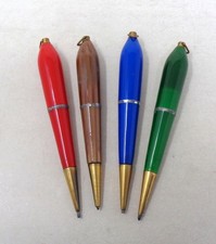 Superbe Lot de 4 crayons -