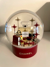 BOULE NEIGE CHANEL NEUVE