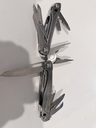 The leatherman wingman - the,