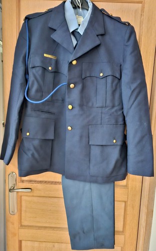 Ancien uniforme complet la - complet, de