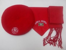 Béret basque , foulard basque