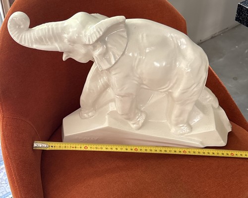 Grand éléphant dolly - grand,