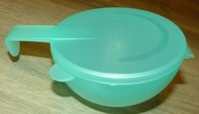 Tupperware Large Forget Me Not