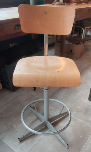 Chaise haute tournante - haute,