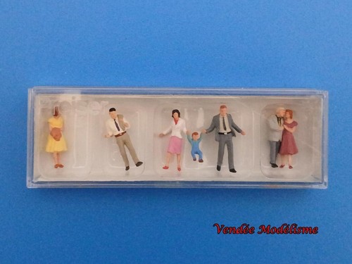 Figurines promeneurs - :,