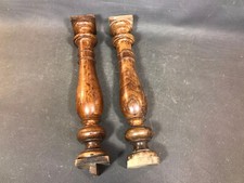 Paire d'anciennes colonnes de