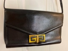GIVENCHY Sacs black Leather Shoulder bag Gold logo latch Made in Japan