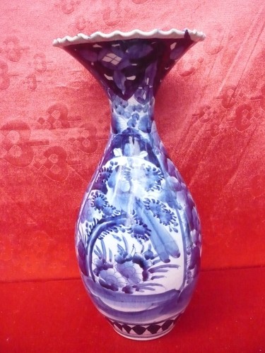 Belle vieux vase bleu peinture - vieux,