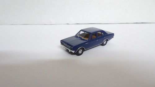 Brekina opel rekord - , 1/87