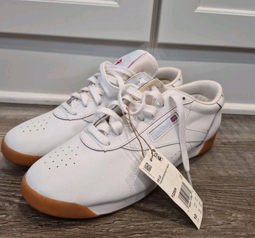 Size reebok freestyle low - -,