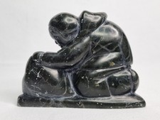 Sculpture inuit chasseur