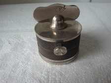 Ancien scarificateur médical