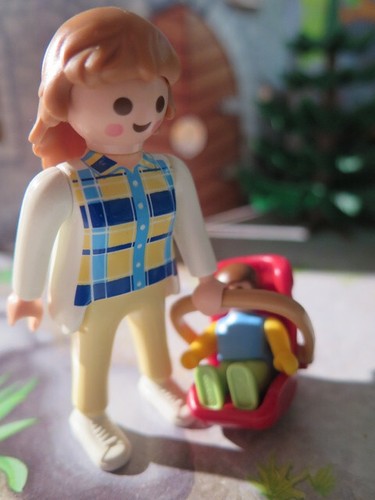 Femme mère maman avec siège - maman,