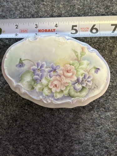 Porcelain lavender volets and - lavender,