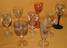 Lot de 8 verres à liqueur