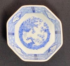 Ancienne assiette octogonale