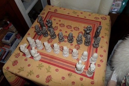 Lot pieces jeux - 24,