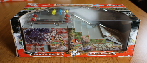 Grip tricks finger skate - &,