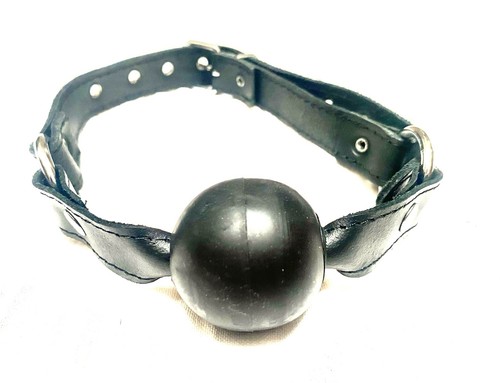 Bâillon boule cuir noir - cuir,