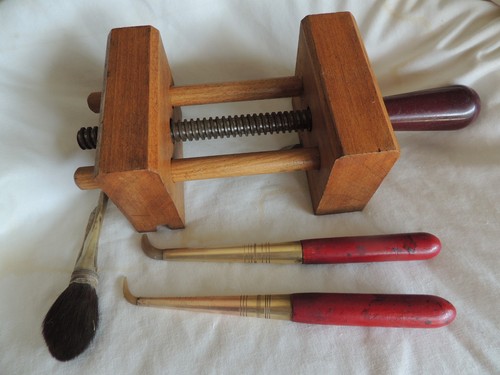 Outils anciens relieur - 4,